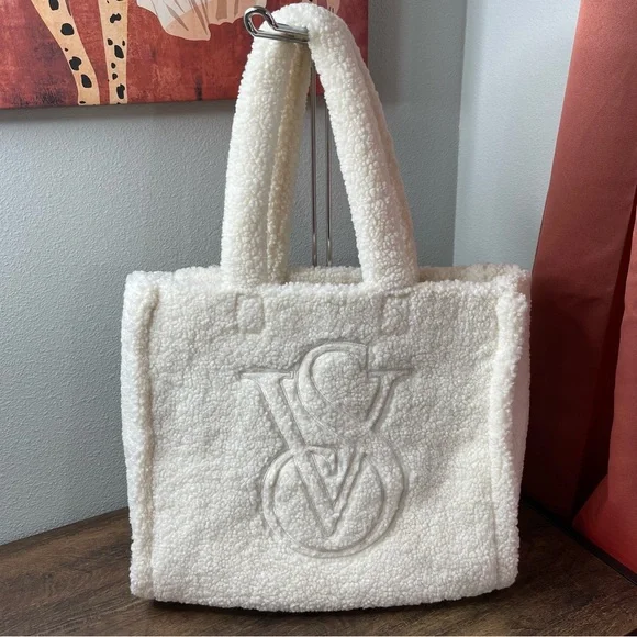 Victoria’s Secret Sherpa Tote Ivory Cream Reusable Shoulder Bag - Picture 4 of 13